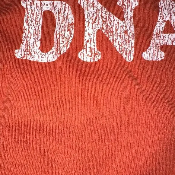 Peek Tee - Picture 3 of 5